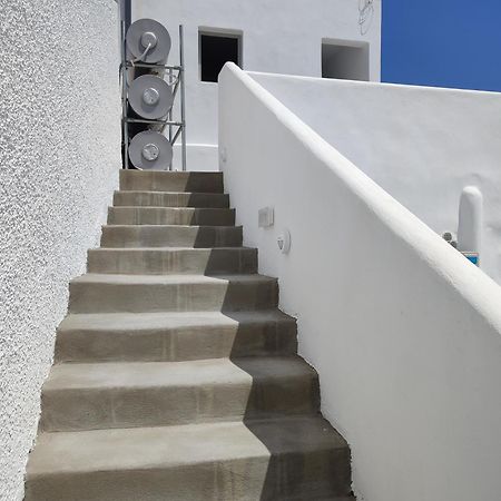 Central Santorini Serenity Rooms Fira  Exteriér fotografie